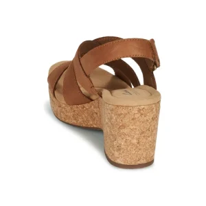 acheter en ligne Clarks – GISELLE BEACH Camel 16